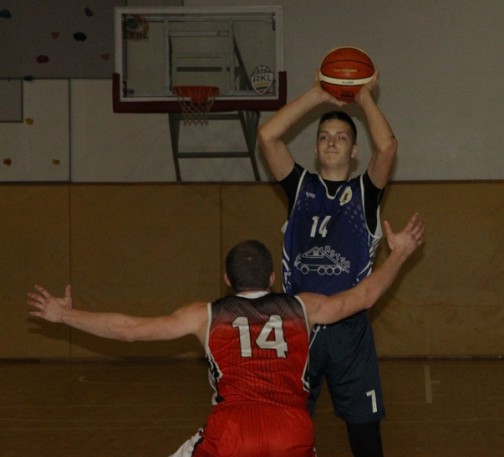 Prie ,,TPA" komandos pergalės šįkart daug prisidėjo nr. 14 Ignas Mikulis (su kamuoliu). 