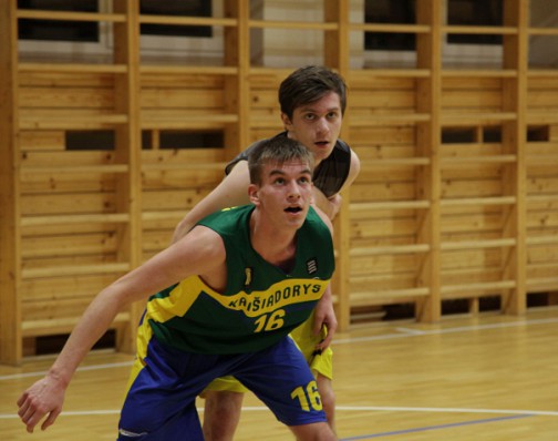 Jaunasis kaišiadorietis Liutauras Zaksas (žali marškinėliai nr.16 ) buvo naudingiausias savo komandos žaidėjas.  